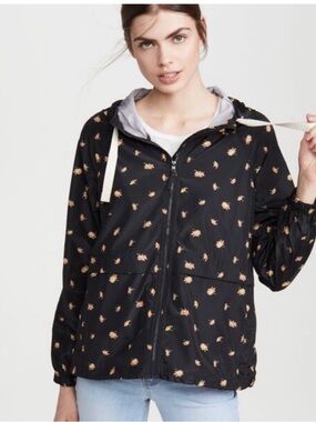 Madewell Raincheck Packable Rain Coat
MARGUERITE DAISY TRUE BLACK, Size